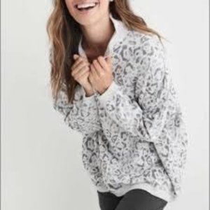 Aerie Good Vibes Oversized ¼ Zip Gray Leopard Print Sweatshirt Size Large